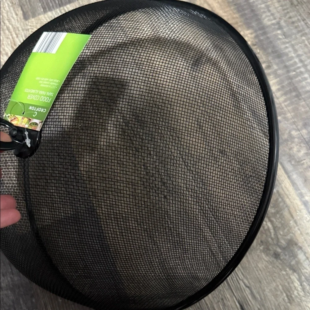 Crofton Black Food Cover